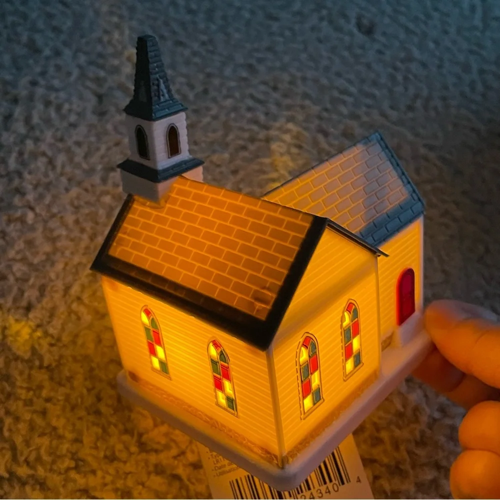 Christmas Cobblestone Corners‎ Set of 5 winter village miniatures Buildings NWT